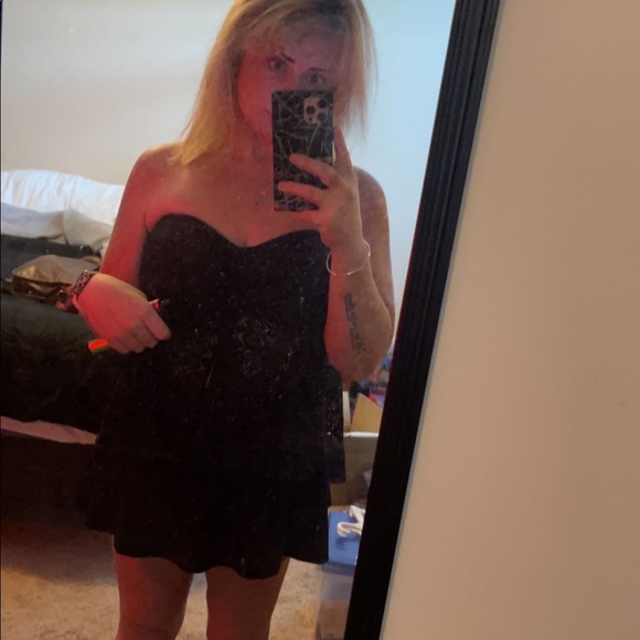 Meet your Posher, Kellie - Picture 2 of 4